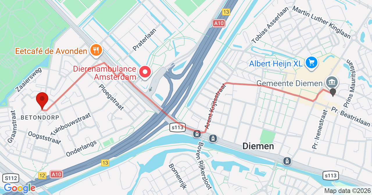 Kaart van het incident in Amsterdam met de aanrijroutes van de gealarmeerde eenheden