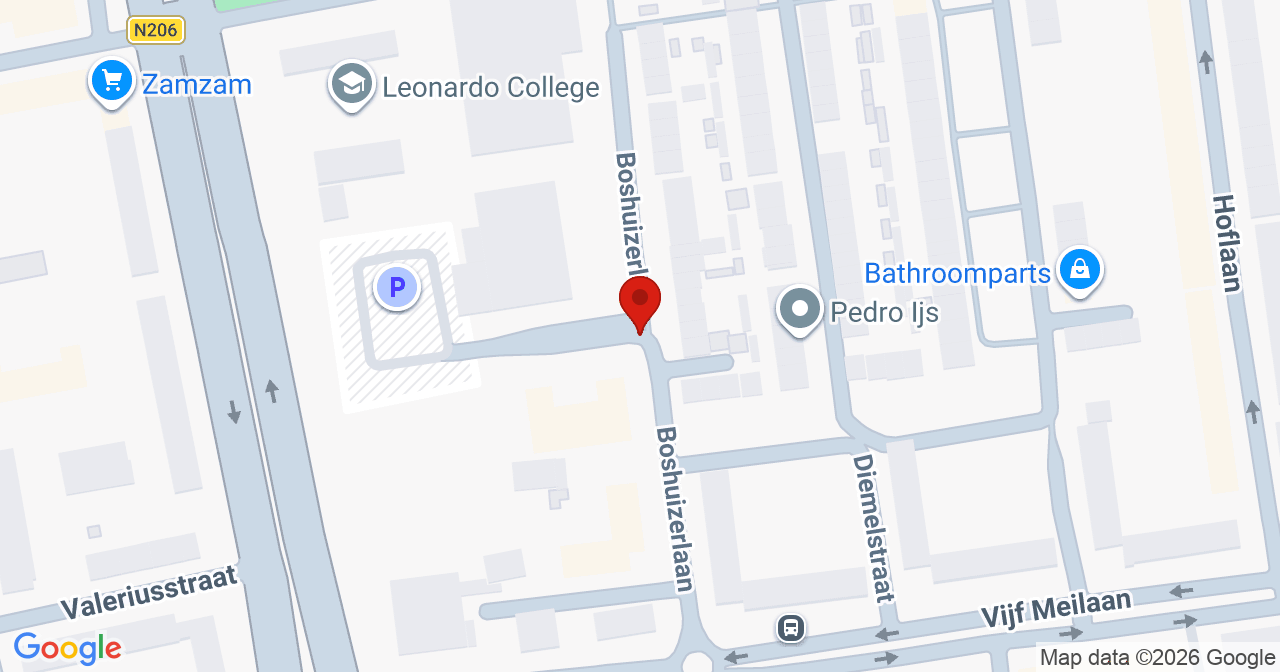 Kaart van het incident in Leiden met de aanrijroutes van de gealarmeerde eenheden