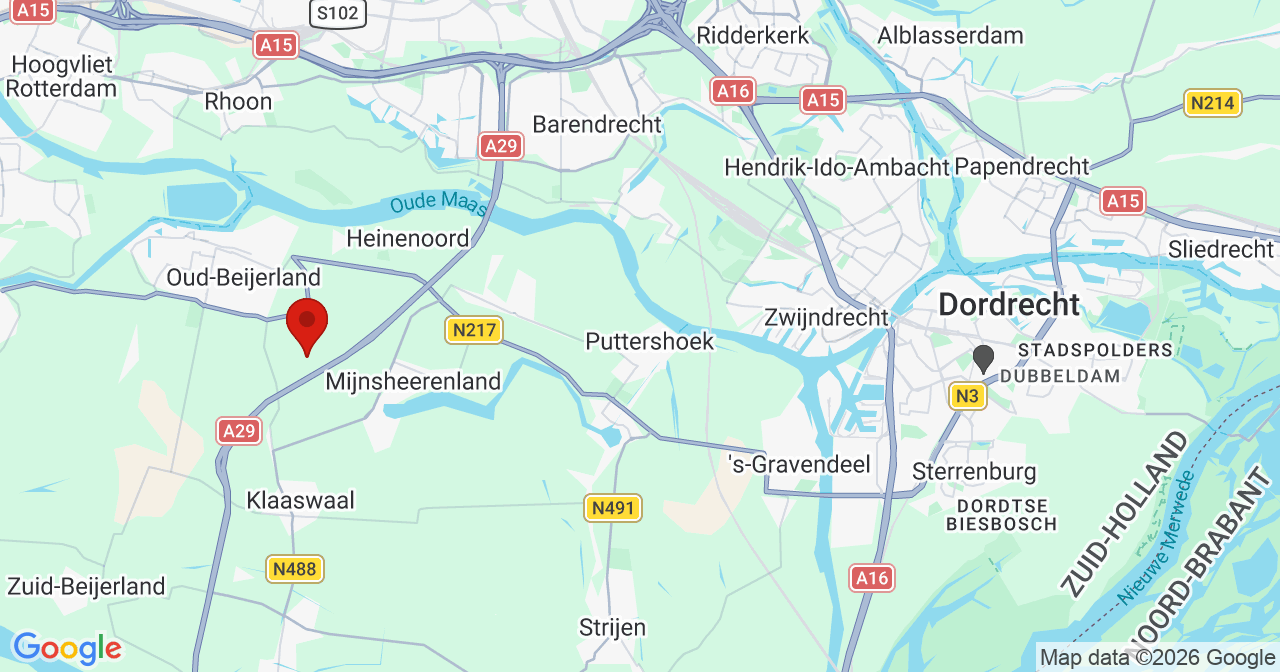 Kaart van het incident in Mijnsheerenland met de aanrijroutes van de gealarmeerde eenheden