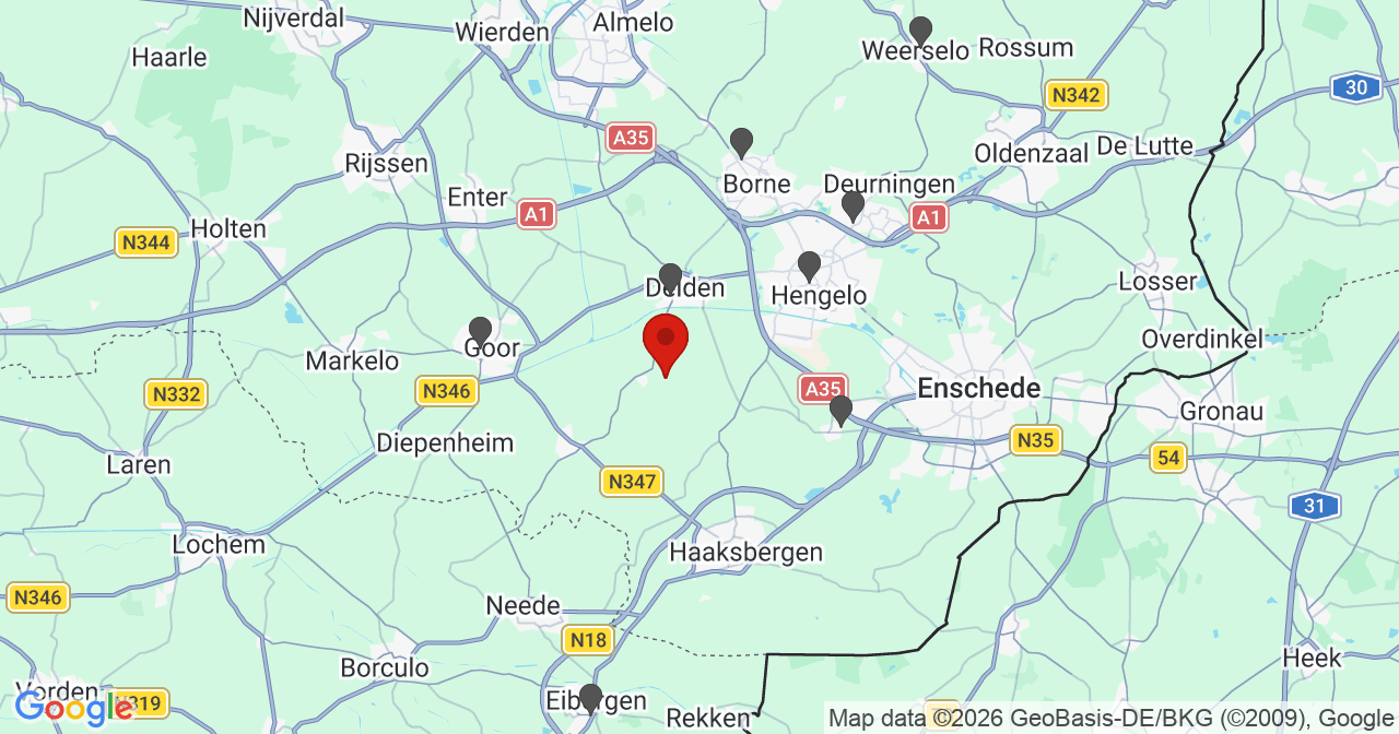 Kaart van het incident in Bentelo met de aanrijroutes van de gealarmeerde eenheden