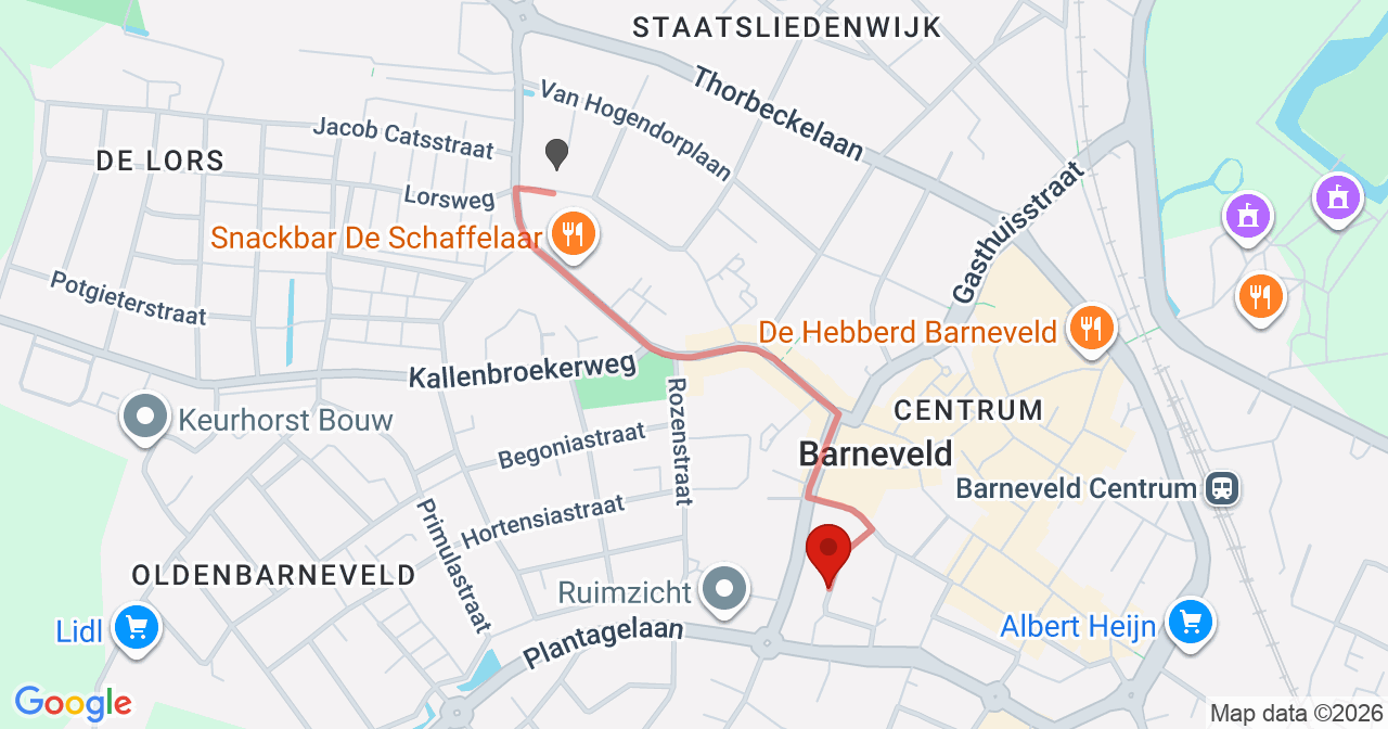 Kaart van het incident in Barneveld met de aanrijroutes van de gealarmeerde eenheden