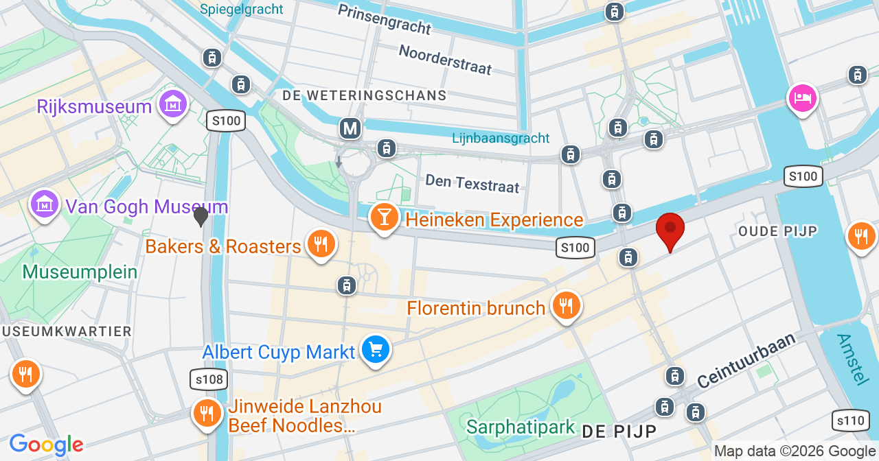 Kaart van het incident in Amsterdam met de aanrijroutes van de gealarmeerde eenheden