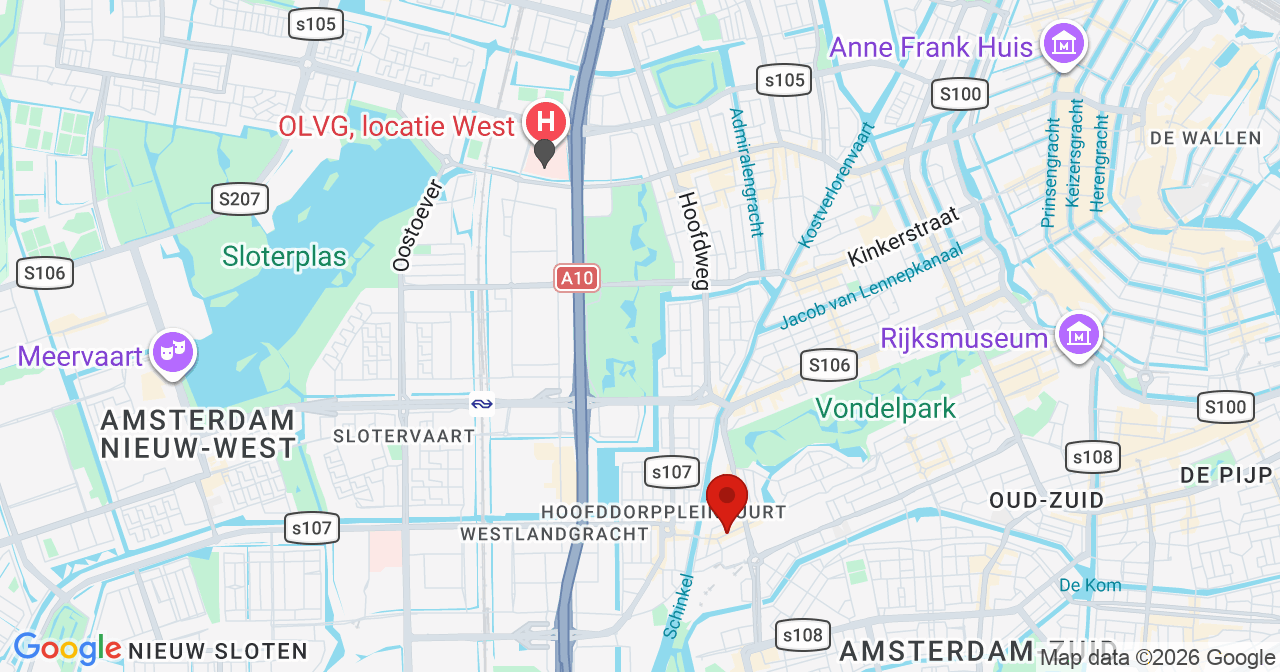 Kaart van het incident in Amsterdam met de aanrijroutes van de gealarmeerde eenheden