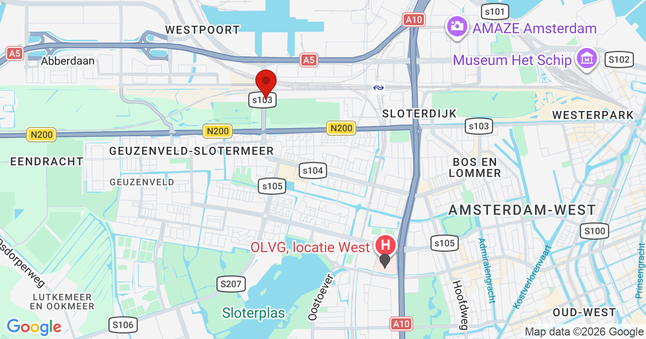 Kaart van het incident in Amsterdam met de aanrijroutes van de gealarmeerde eenheden