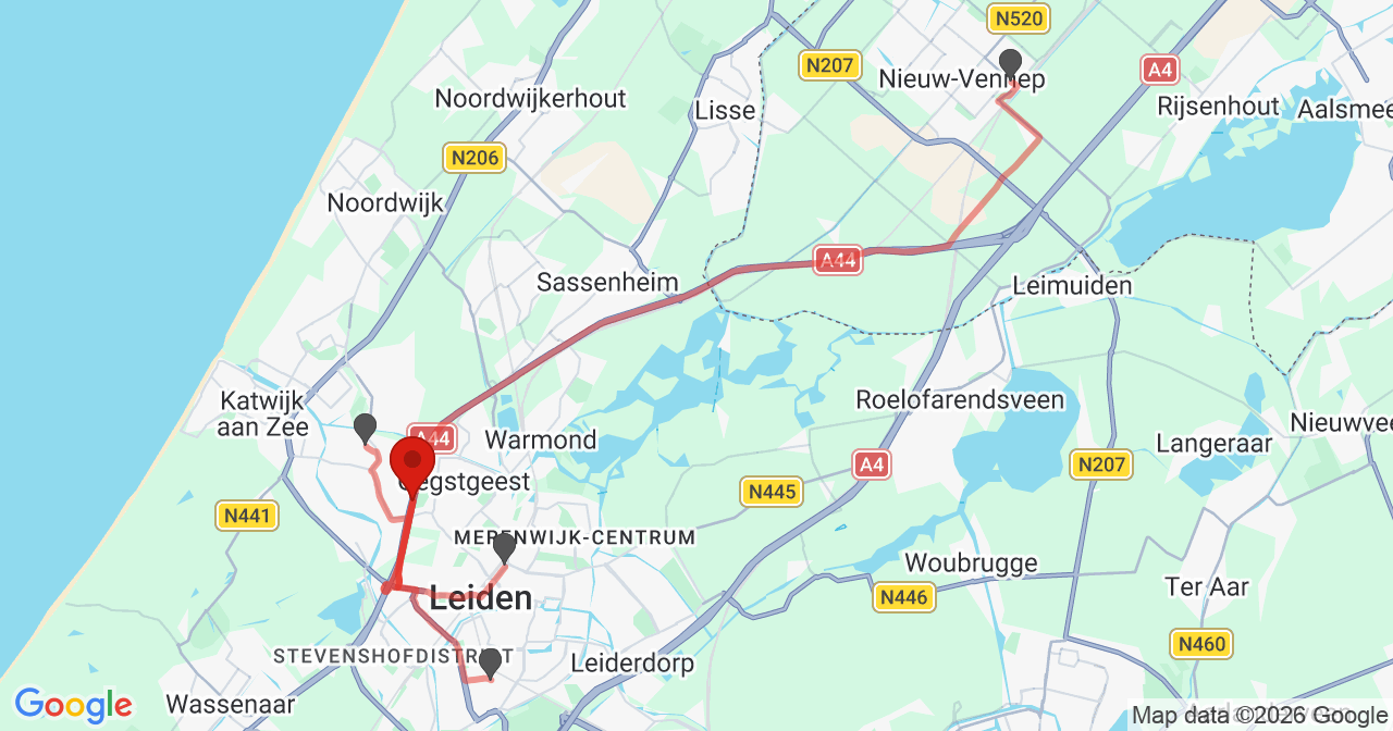 Kaart van het incident in Oegstgeest met de aanrijroutes van de gealarmeerde eenheden