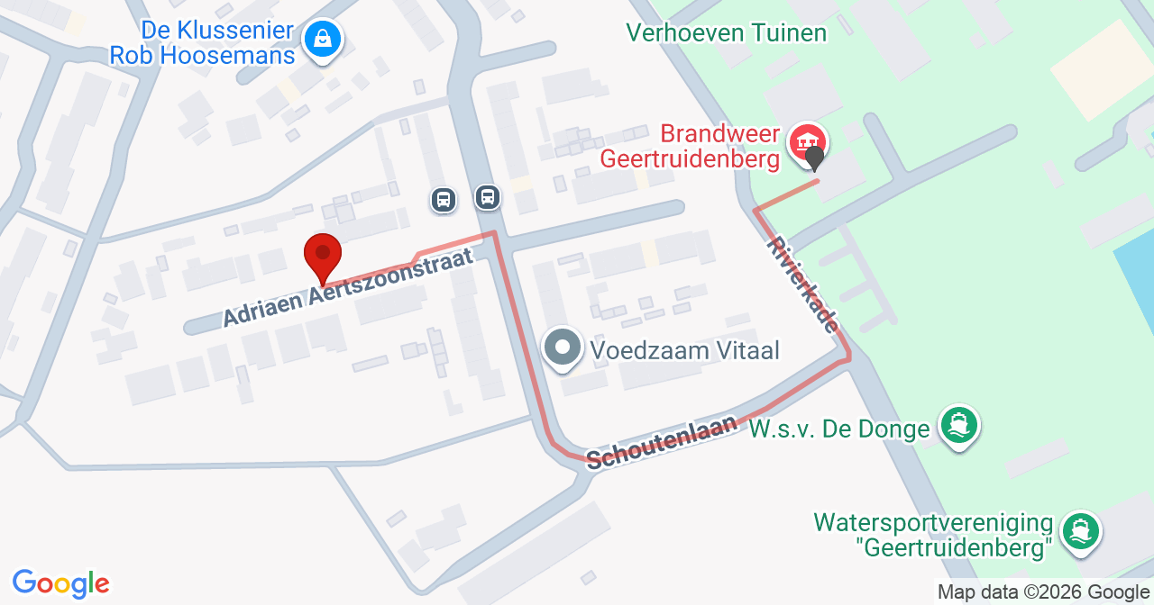 Kaart van het incident in Geertruidenberg met de aanrijroutes van de gealarmeerde eenheden