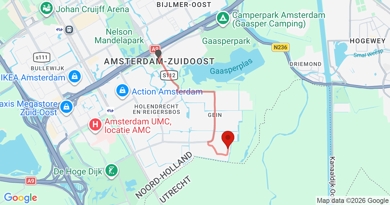 Kaart van het incident in Amsterdam met de aanrijroutes van de gealarmeerde eenheden