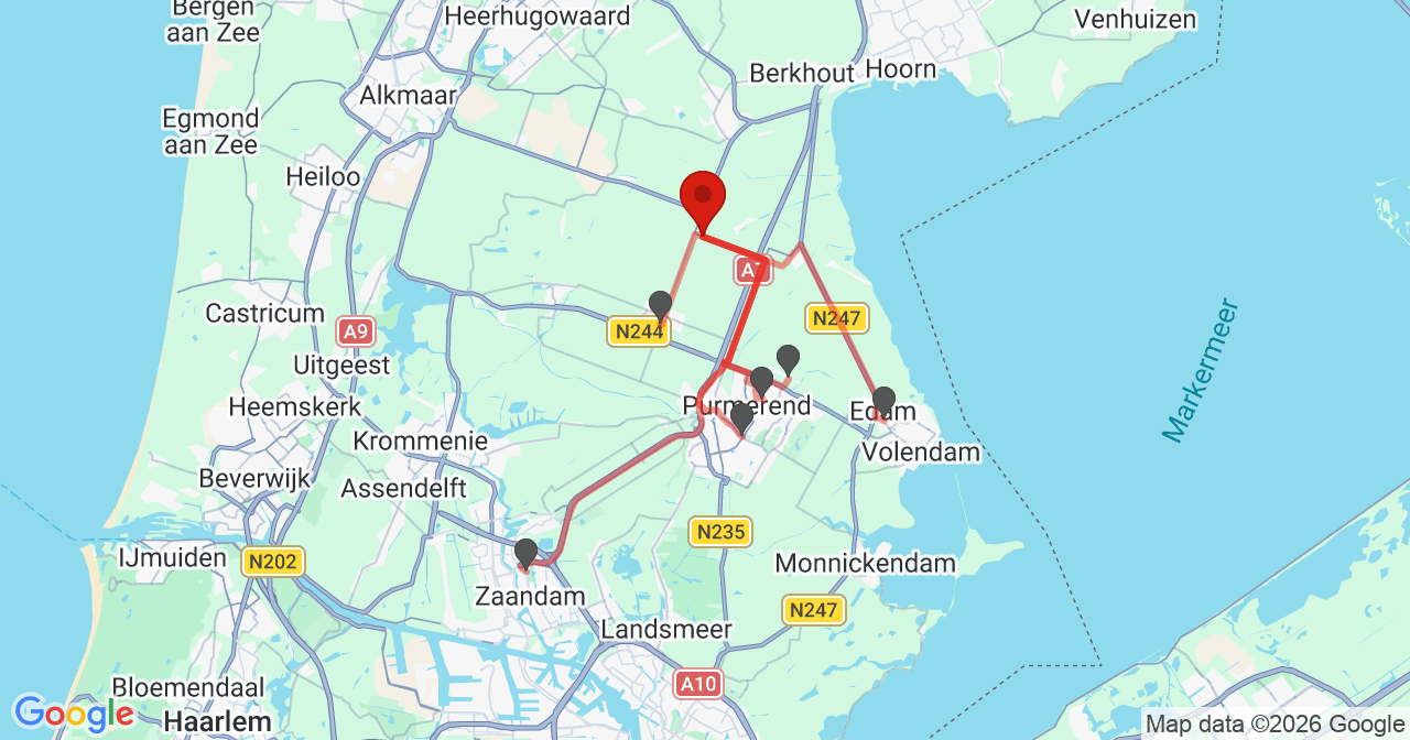 Kaart van het incident in Noordbeemster met de aanrijroutes van de gealarmeerde eenheden