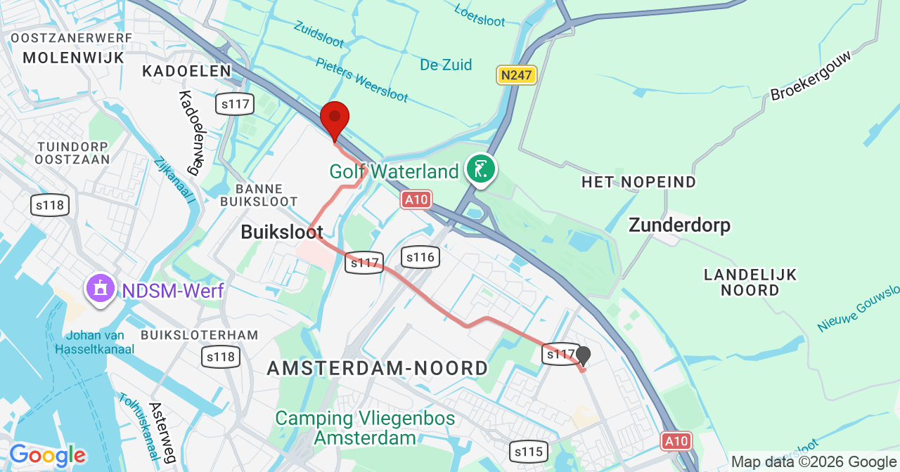 Kaart van het incident in Amsterdam met de aanrijroutes van de gealarmeerde eenheden
