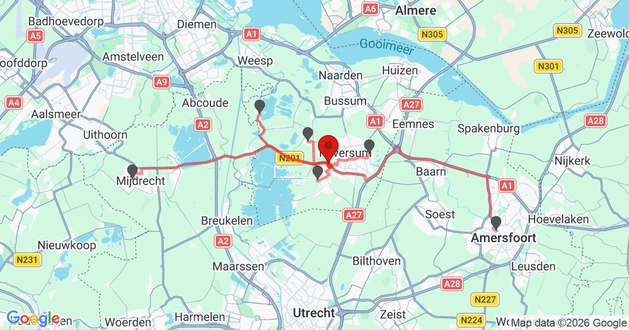 Kaart van het incident in Hilversum met de aanrijroutes van de gealarmeerde eenheden