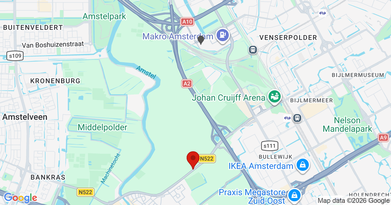 Kaart van het incident in Ouderkerk aan de Amstel met de aanrijroutes van de gealarmeerde eenheden