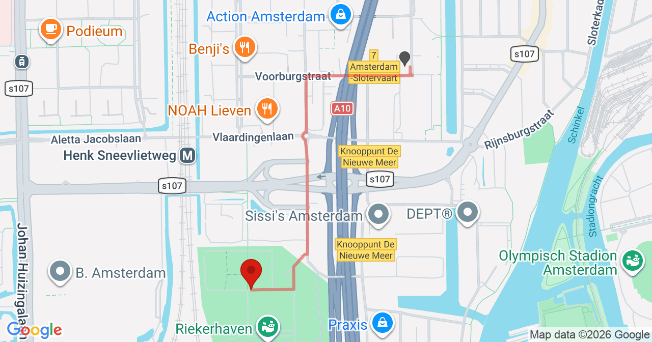Kaart van het incident in Amsterdam met de aanrijroutes van de gealarmeerde eenheden