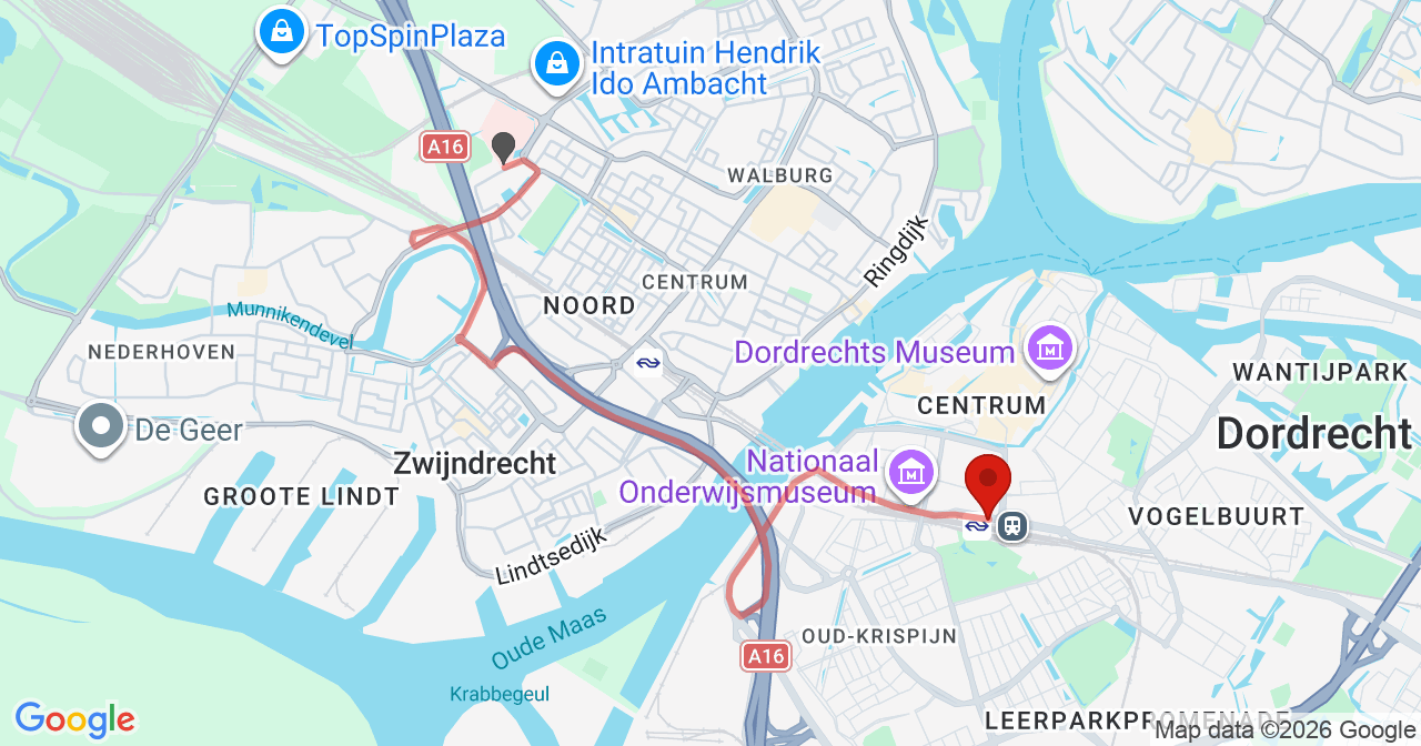 Kaart van het incident in Dordrecht met de aanrijroutes van de gealarmeerde eenheden