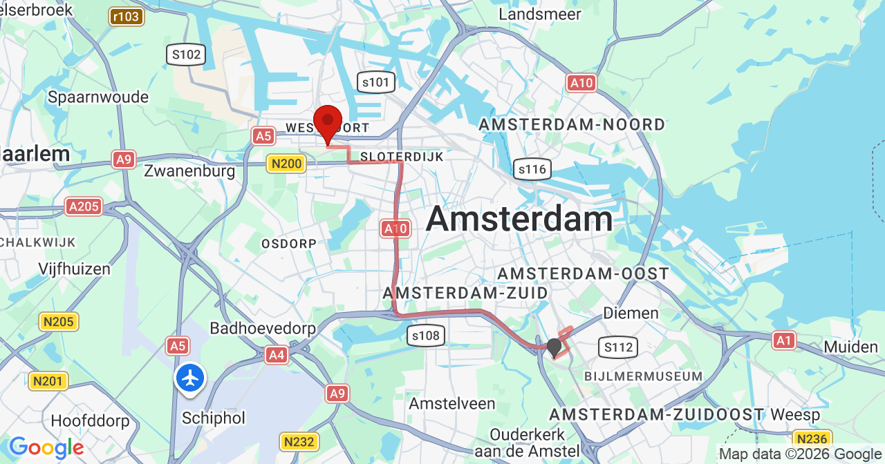 Kaart van het incident in Amsterdam met de aanrijroutes van de gealarmeerde eenheden