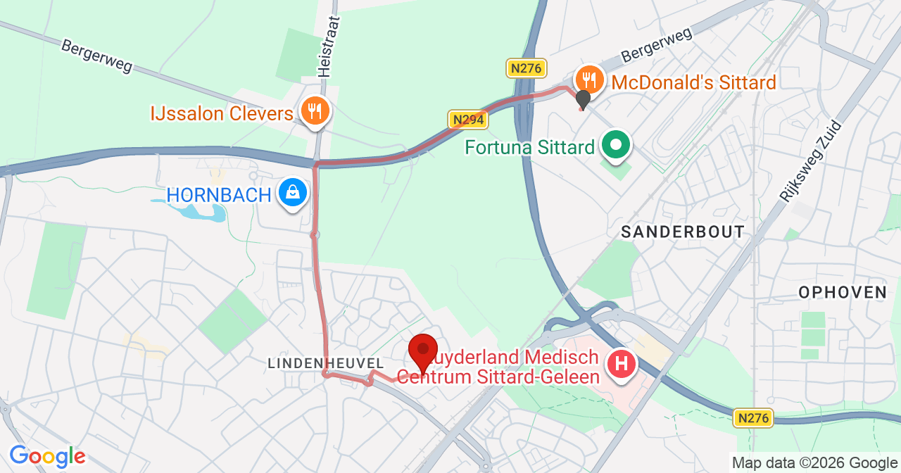 Kaart van het incident in Geleen met de aanrijroutes van de gealarmeerde eenheden