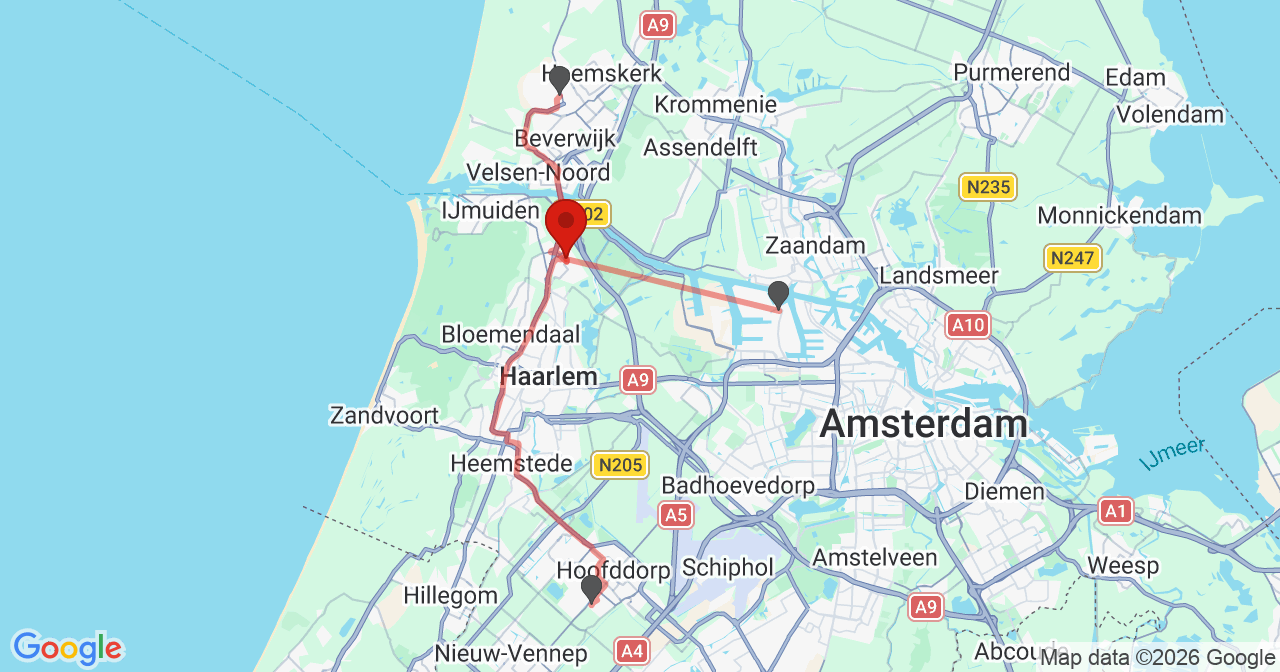 Kaart van het incident in Velserbroek met de aanrijroutes van de gealarmeerde eenheden