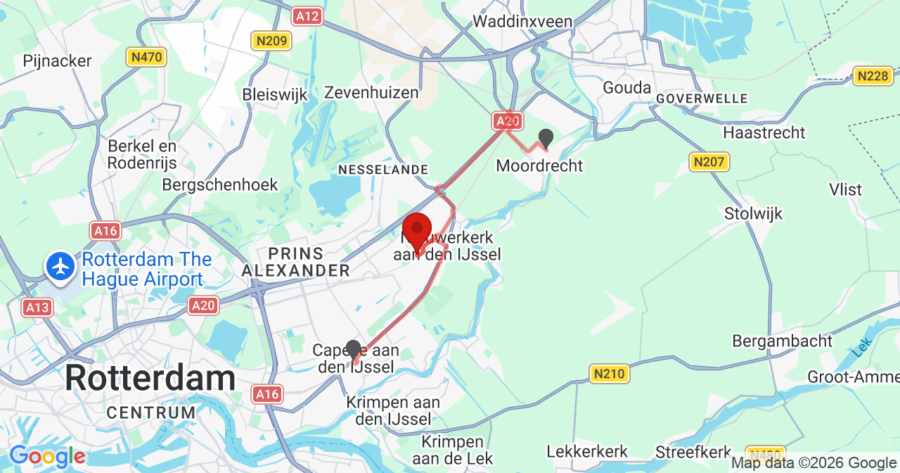Kaart van het incident in Nieuwerkerk met de aanrijroutes van de gealarmeerde eenheden