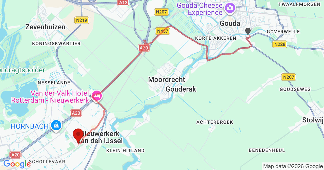 Kaart van het incident in Nieuwerkerk aan den IJssel met de aanrijroutes van de gealarmeerde eenheden