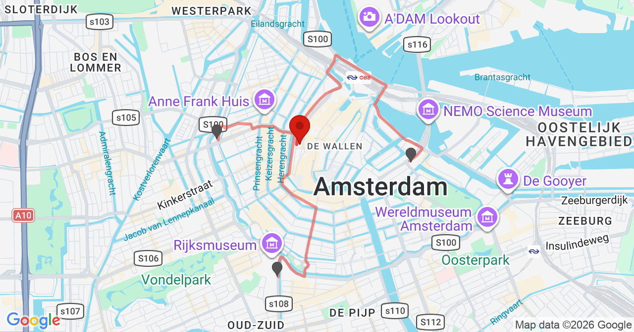 Kaart van het incident in Amsterdam met de aanrijroutes van de gealarmeerde eenheden
