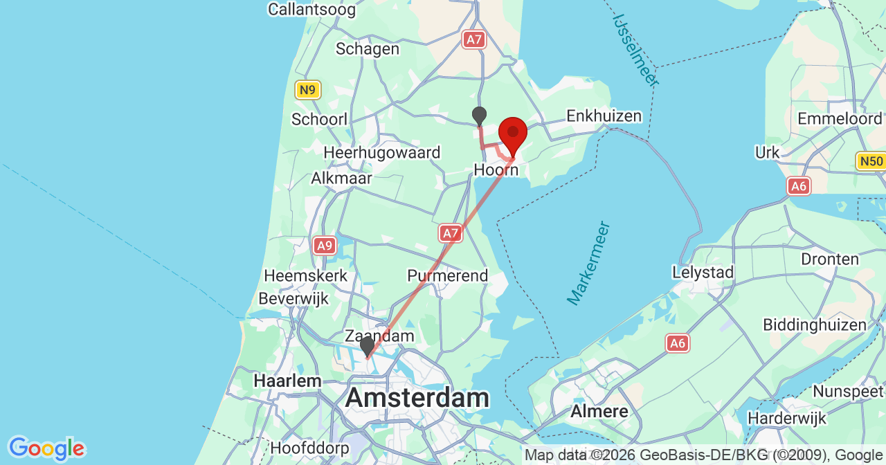 Kaart van het incident in Hoorn NH met de aanrijroutes van de gealarmeerde eenheden