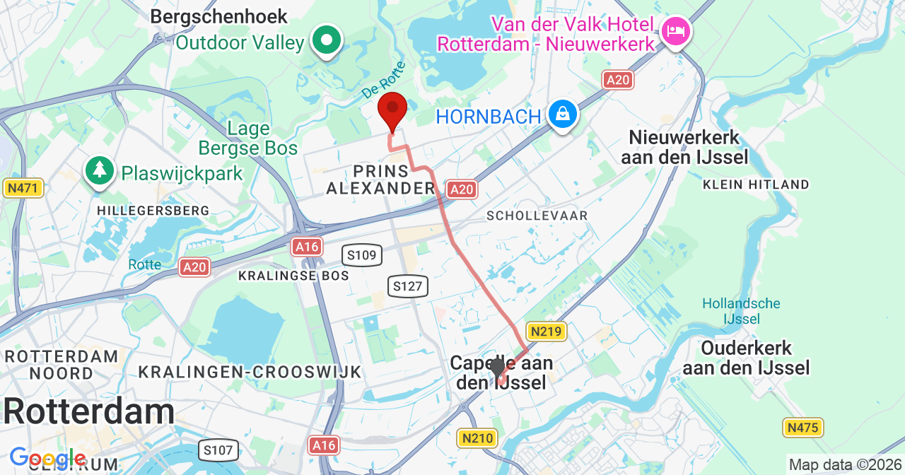 Kaart van het incident in Rotterdam met de aanrijroutes van de gealarmeerde eenheden