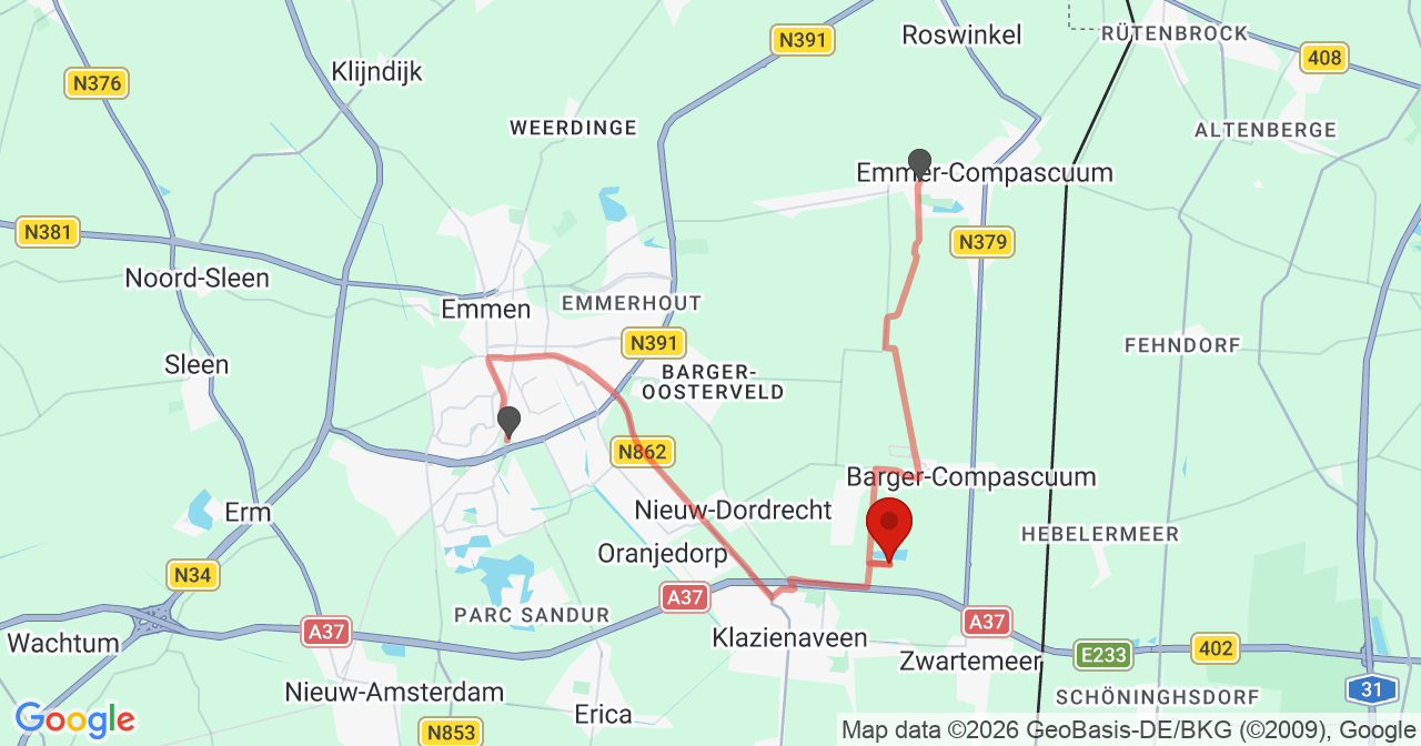Kaart van het incident in Klazienaveen met de aanrijroutes van de gealarmeerde eenheden