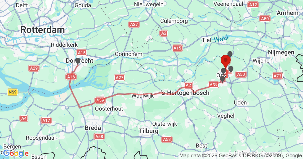 Kaart van het incident in Oss met de aanrijroutes van de gealarmeerde eenheden