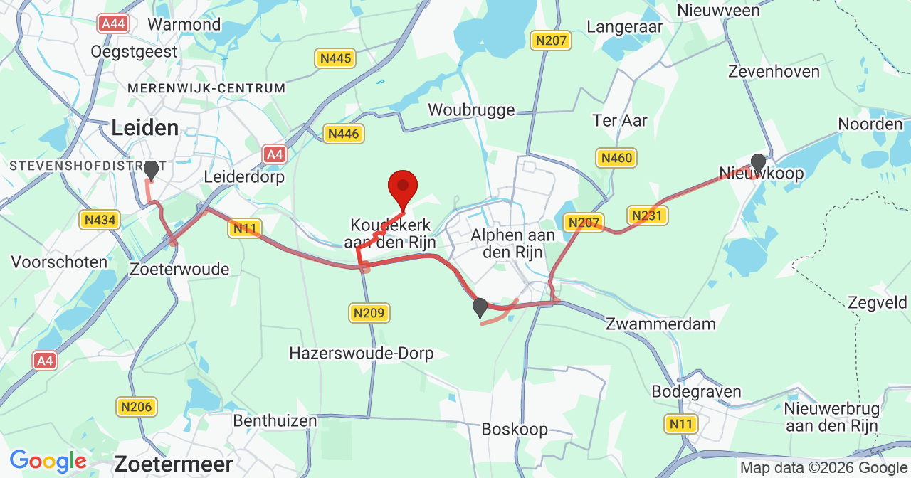 Kaart van het incident in Koudekerk aan den Rijn met de aanrijroutes van de gealarmeerde eenheden