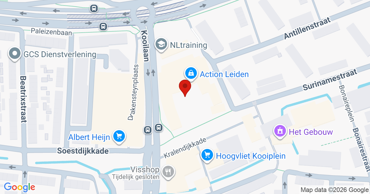 Kaart van het incident in Leiden met de aanrijroutes van de gealarmeerde eenheden