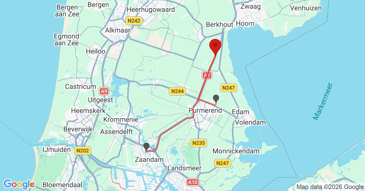 Kaart van het incident in Beets met de aanrijroutes van de gealarmeerde eenheden