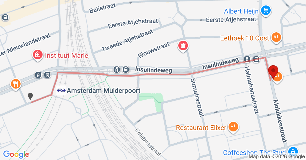 Kaart van het incident in Amsterdam met de aanrijroutes van de gealarmeerde eenheden