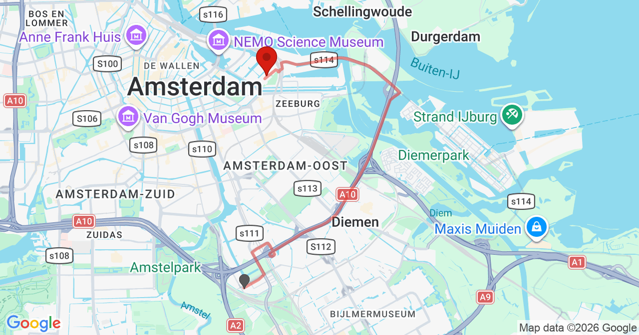 Kaart van het incident in Amsterdam met de aanrijroutes van de gealarmeerde eenheden