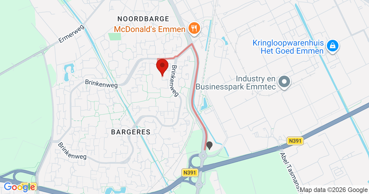 Kaart van het incident in Emmen met de aanrijroutes van de gealarmeerde eenheden