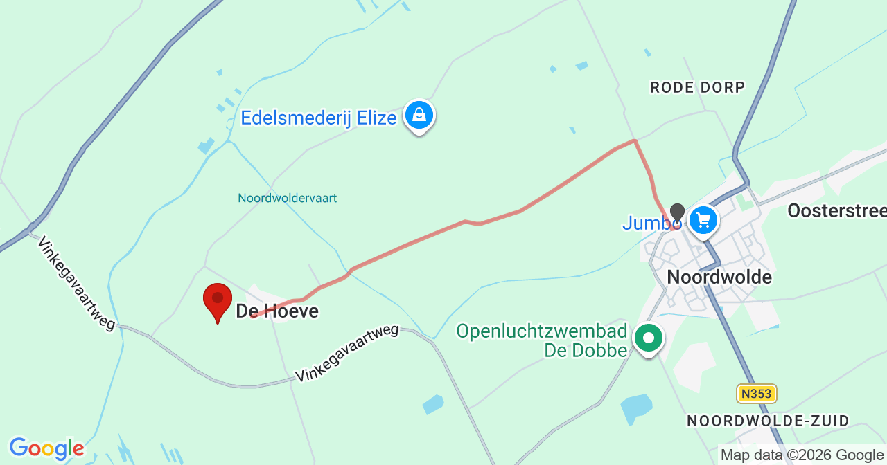 Kaart van het incident in De Hoeve met de aanrijroutes van de gealarmeerde eenheden