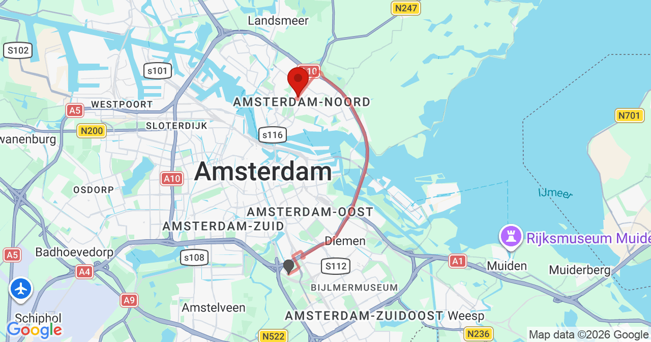 Kaart van het incident in Amsterdam met de aanrijroutes van de gealarmeerde eenheden