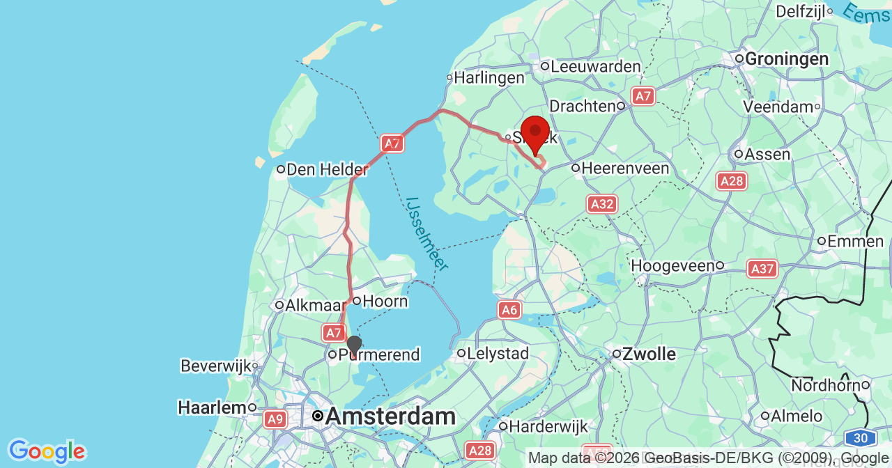 Kaart van het incident in Broek met de aanrijroutes van de gealarmeerde eenheden