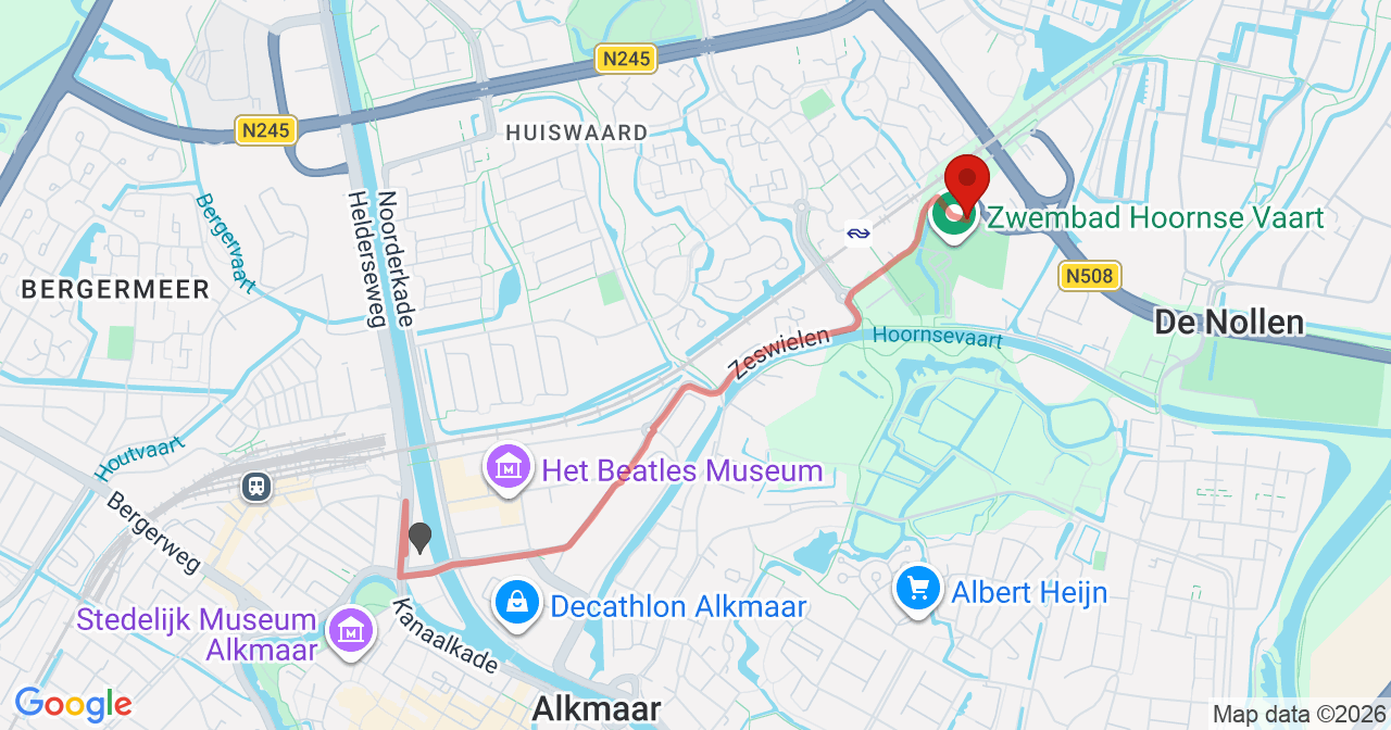 Kaart van het incident in Alkmaar met de aanrijroutes van de gealarmeerde eenheden