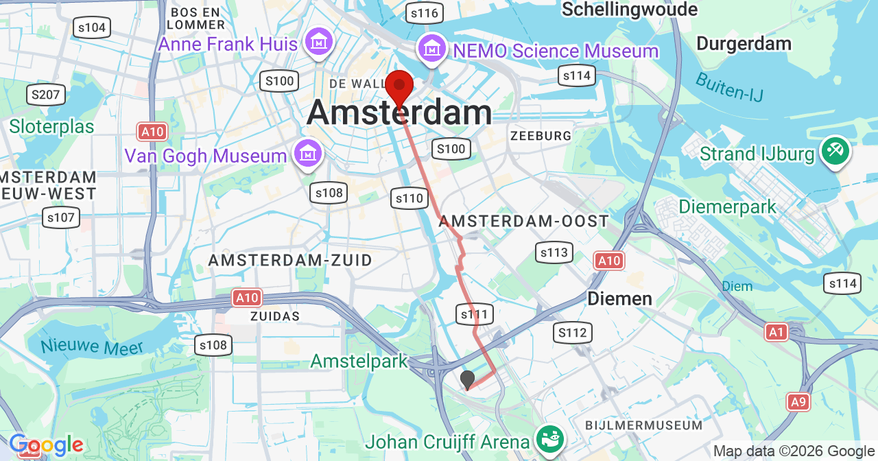 Kaart van het incident in Amsterdam met de aanrijroutes van de gealarmeerde eenheden
