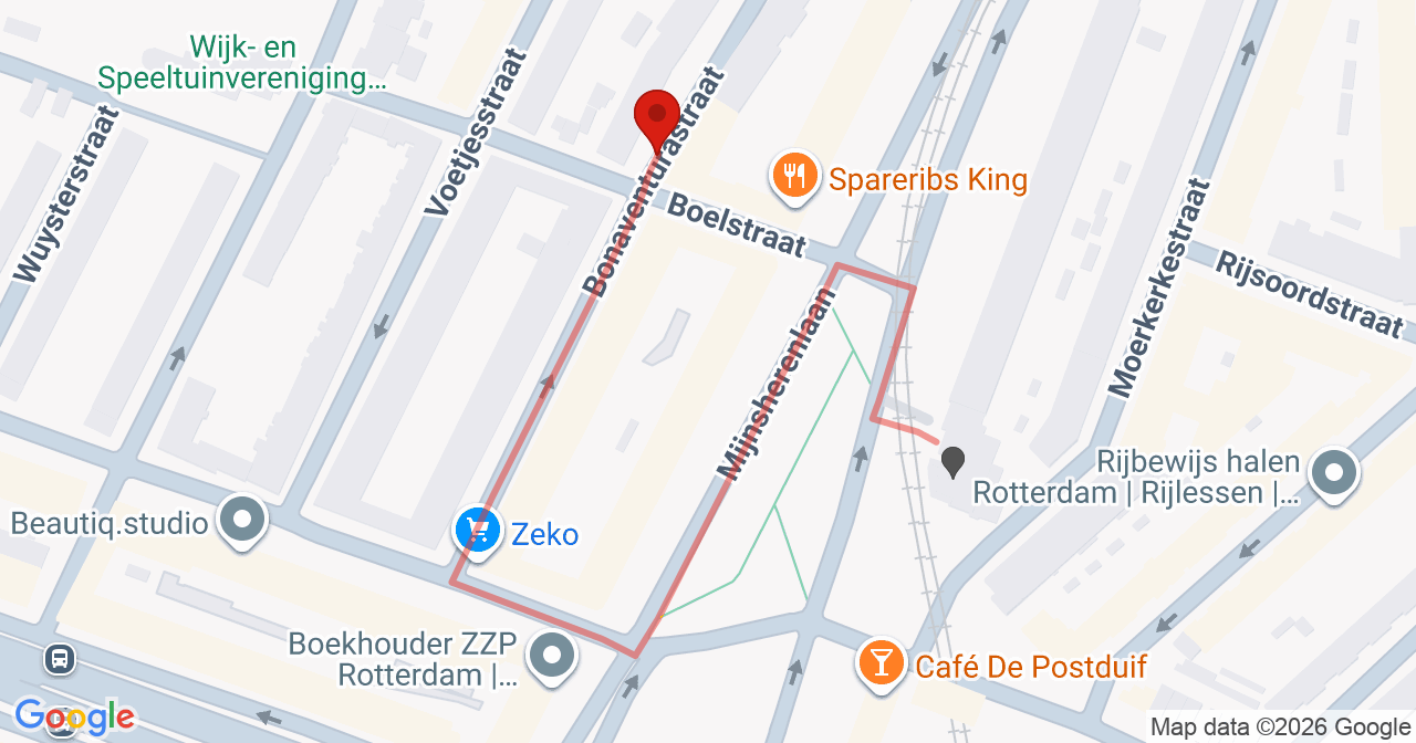 Kaart van het incident in Rotterdam met de aanrijroutes van de gealarmeerde eenheden