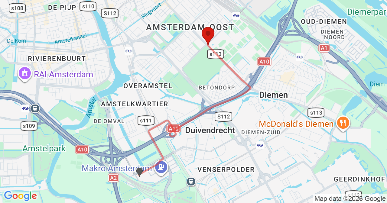 Kaart van het incident in Amsterdam met de aanrijroutes van de gealarmeerde eenheden