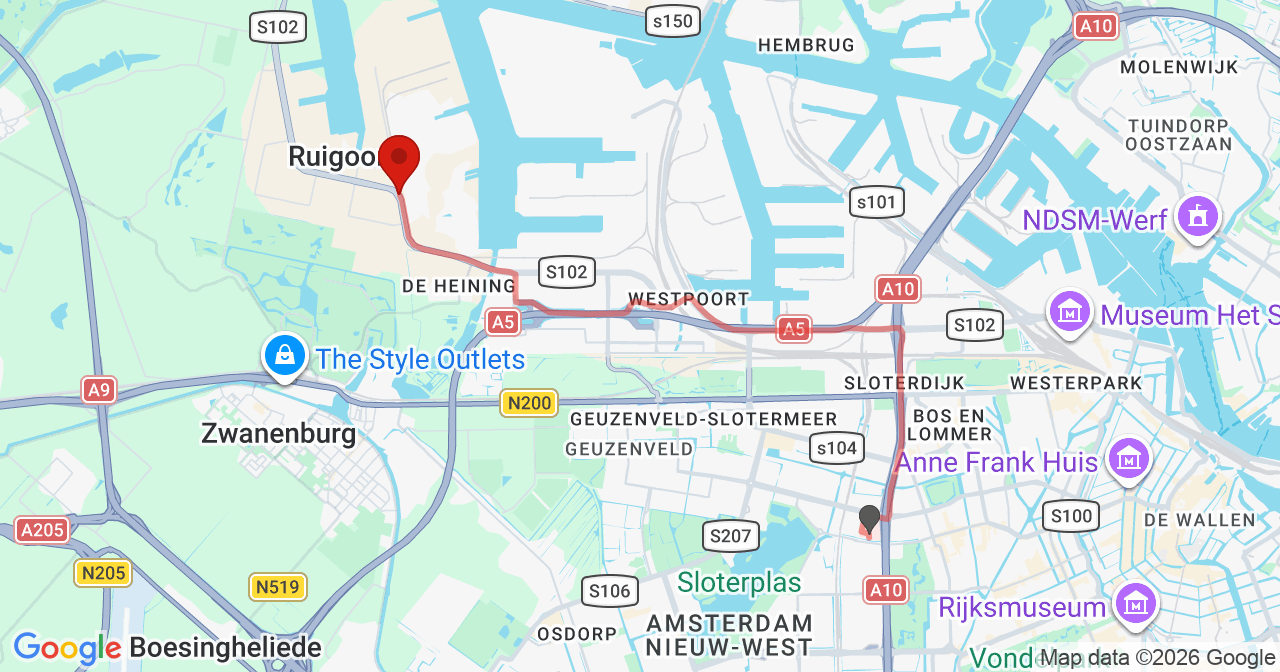 Kaart van het incident in Amsterdam met de aanrijroutes van de gealarmeerde eenheden