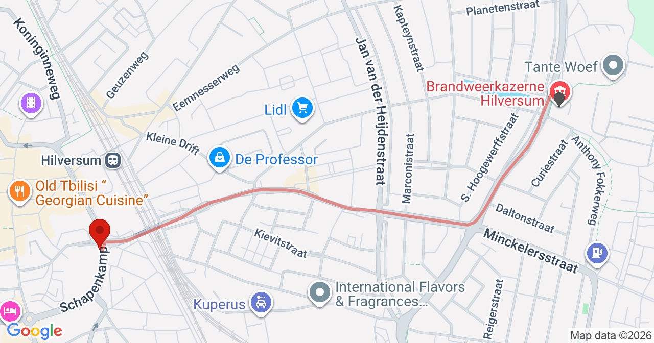 Kaart van het incident in Hilversum met de aanrijroutes van de gealarmeerde eenheden