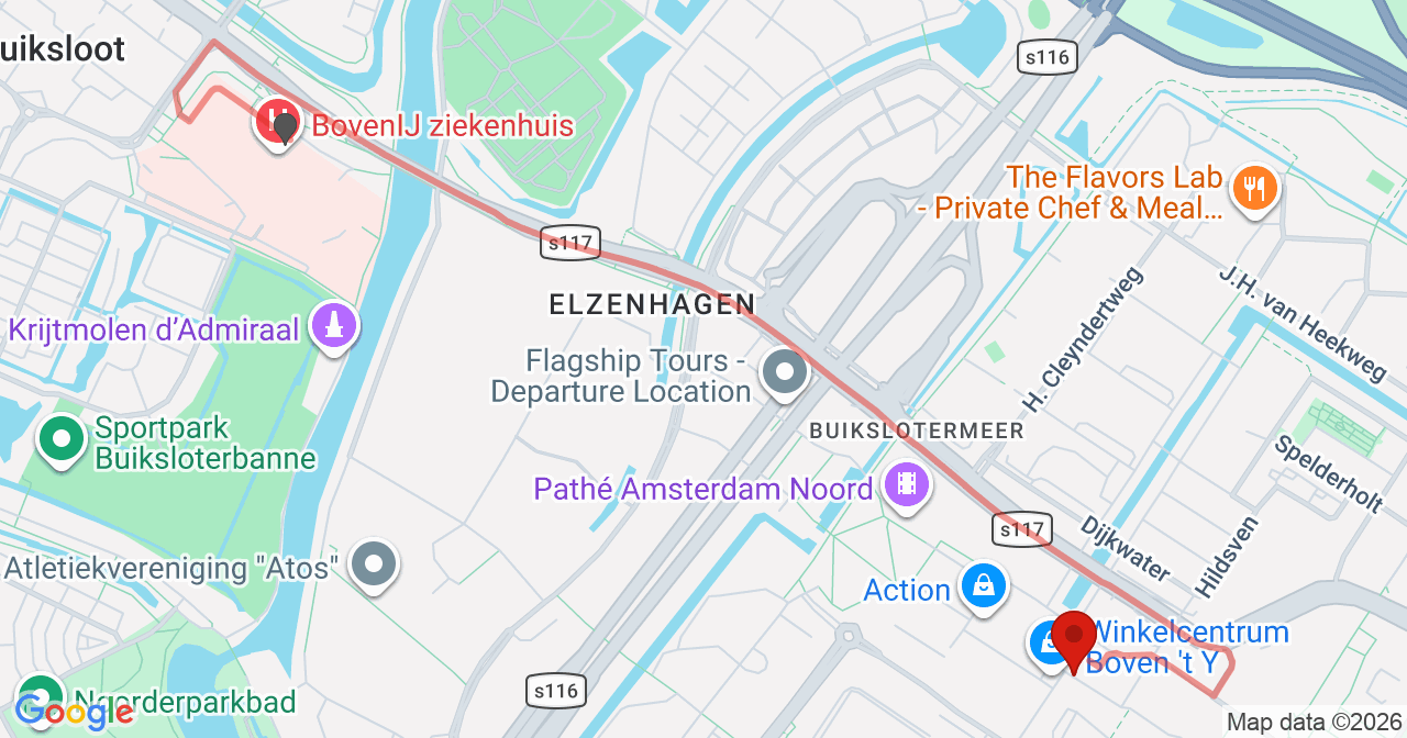 Kaart van het incident in Amsterdam met de aanrijroutes van de gealarmeerde eenheden