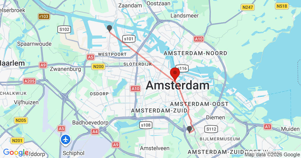 Kaart van het incident in Amsterdam met de aanrijroutes van de gealarmeerde eenheden