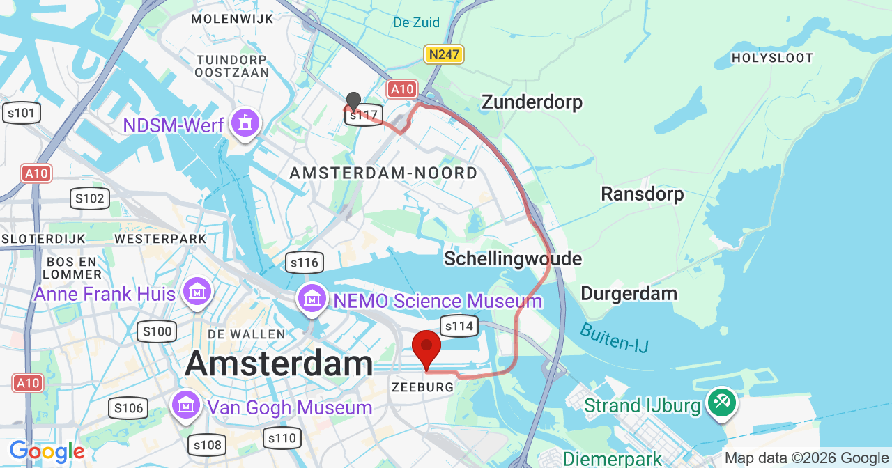 Kaart van het incident in Amsterdam met de aanrijroutes van de gealarmeerde eenheden