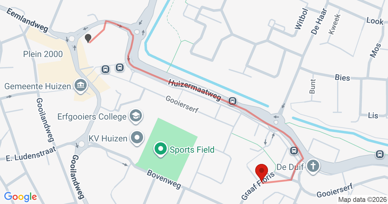 Kaart van het incident in Huizen met de aanrijroutes van de gealarmeerde eenheden