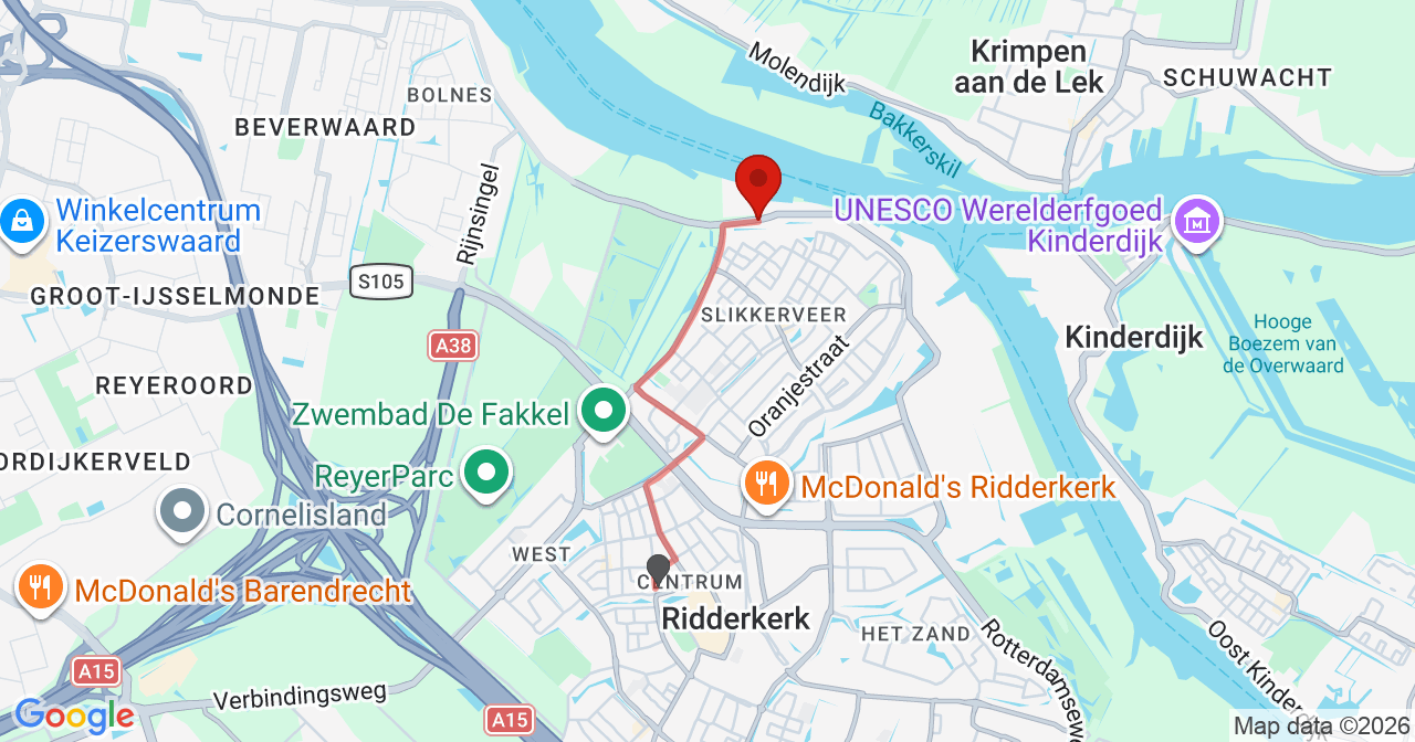 Kaart van het incident in Ridderkerk met de aanrijroutes van de gealarmeerde eenheden