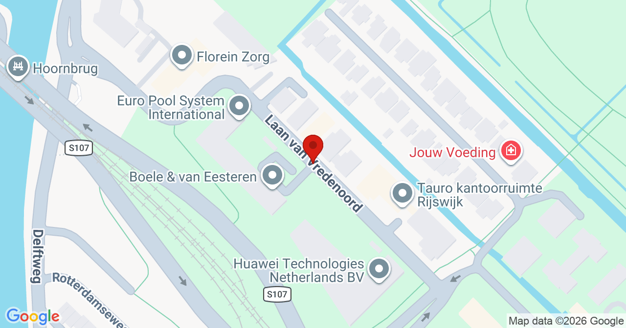 Kaart van het incident in Rijswijk met de aanrijroutes van de gealarmeerde eenheden