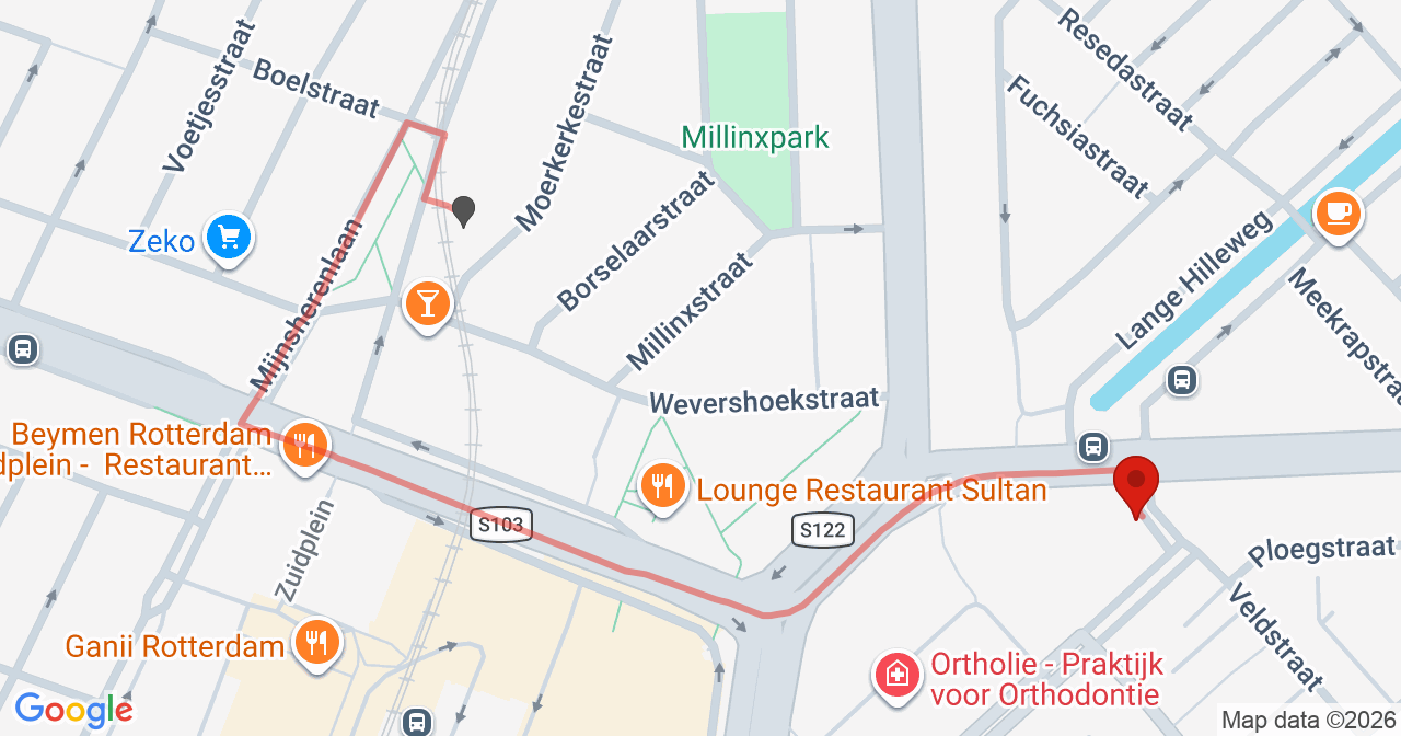 Kaart van het incident in Rotterdam met de aanrijroutes van de gealarmeerde eenheden