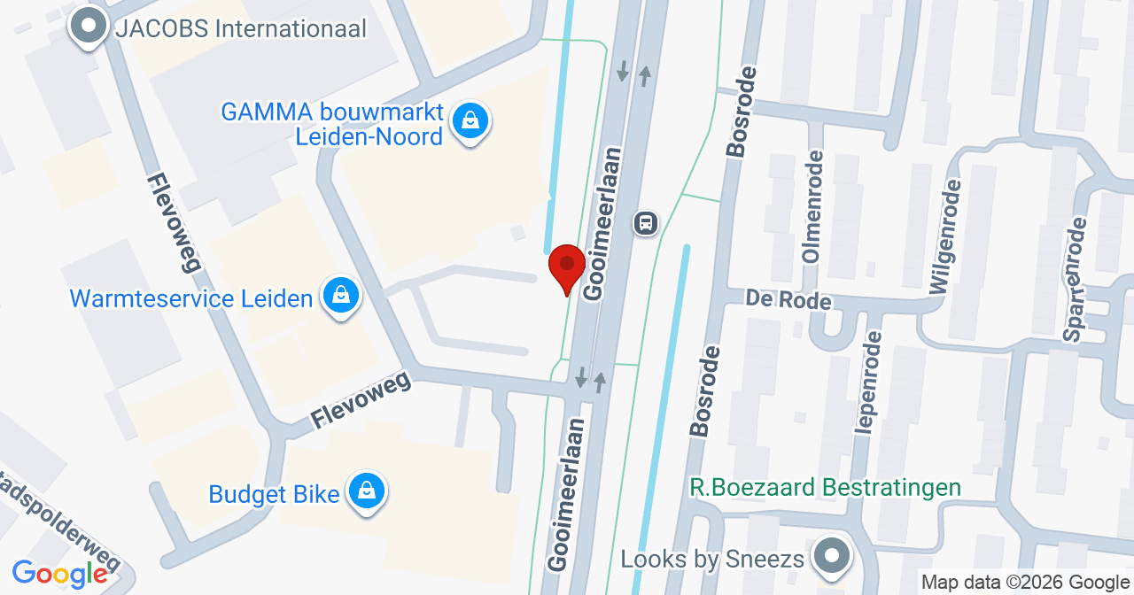 Kaart van het incident in Leiden met de aanrijroutes van de gealarmeerde eenheden